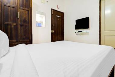 FabHotel Corner Courtyard