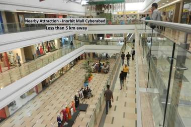 OYO Flagship HYD1502 Landcorp Hotels