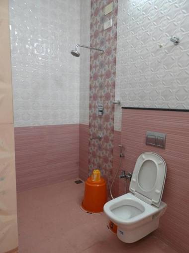 Maruthi Residency Inn & Restaurant LB Nagar