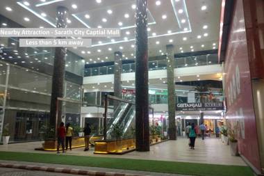 Capital O 36115 Hotel Royal Palm