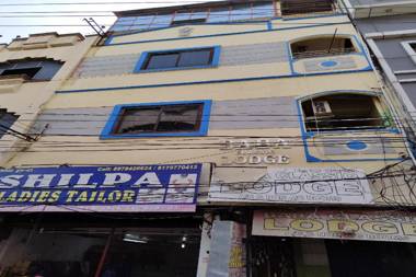 SPOT ON 80478 Hotel Baba Classic