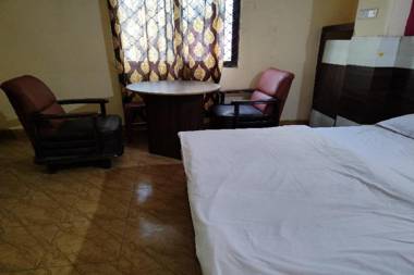 SPOT ON 80478 Hotel Baba Classic