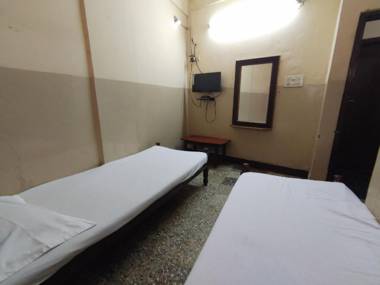 SPOT ON 81308 Gokul Residency