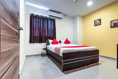 Capital O 13869 Hotel Saharsh Grand