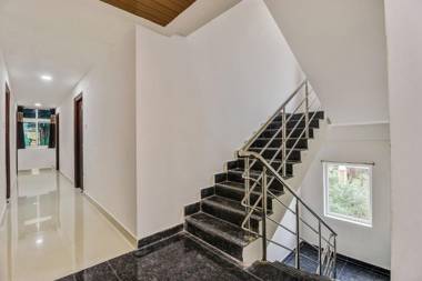 OYO 84205 Hotel Green Leaf- Kondapur