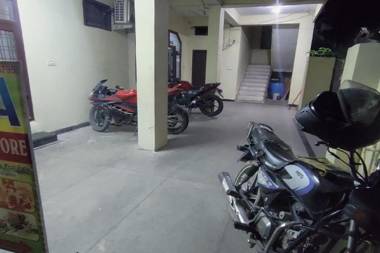 OYO HOME 83984 Peaceful Stay Villa