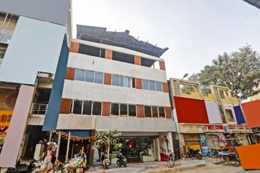 OYO 49643 Sri Sai Dwaraka