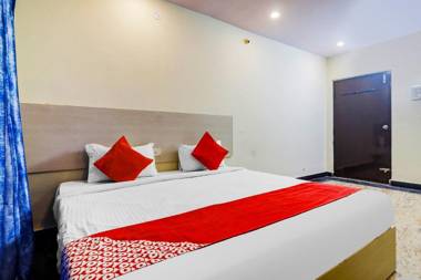 OYO 84238 Hotel Ragas Elite