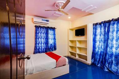 OYO 84238 Hotel Ragas Elite