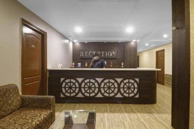 OYO Flagship 85603 Kphb Metro Station