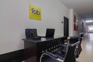 OYO 8587 Dwell Suites