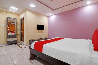 OYO 89107 Royal Stay