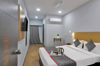 OYo Townhouse 1065 HOTEL S CONTINENTAL