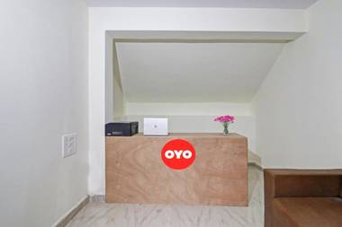 OYO 89390 Hotel R Square