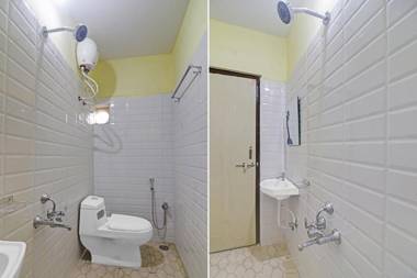 OYO 89390 Hotel R Square