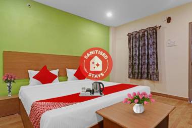 OYO 91582 Hotel Lavish Stay