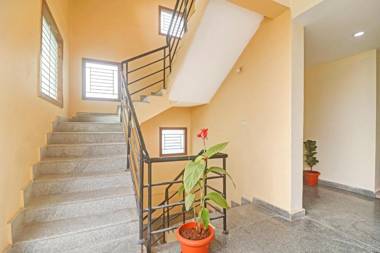 OYO 92953 Sri Navya Grand