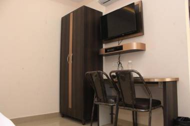 Hotel Asian International By WB Inn