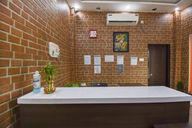 OYO Flagship 75751 Hotel Surya