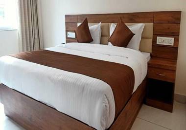 Hotel Divine Residency