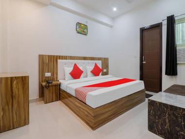 OYO Flagship 86255 Hotel Elite Inn