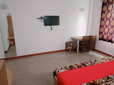 Staygo Hotel Near ShantiKunj Bhupatwala