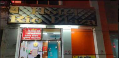 Hotel Rio Plaza by WB Inn