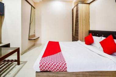 OYO 68739 Hotel Angel Park