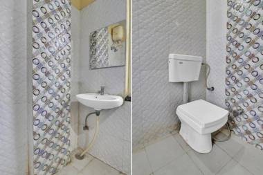 OYO 82518 Hotel Royal In