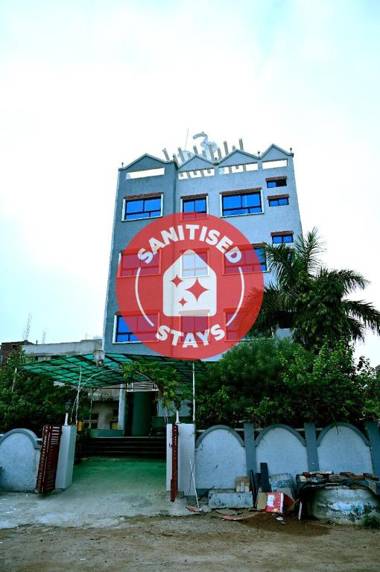 OYO 88342 Hotel Raj Laxmi Residency
