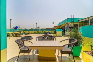 FabHotel Mulberry Retreat Sushant Lok - Fully Vaccinated Staff