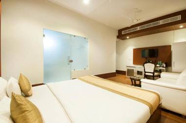 The Asian Suites-Huda City Centre