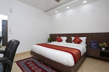 OYO 6603 Hotel Green Residency