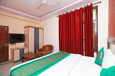 OYO 11559 Lakshay Residency