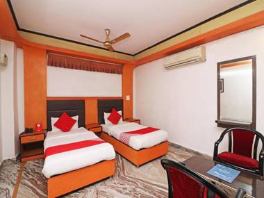 OYO 29015 Hotel D4U