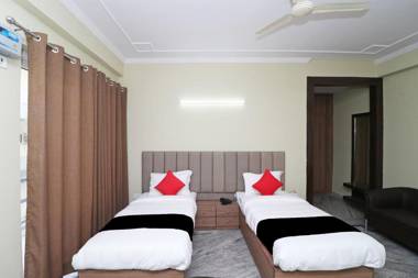 Capital O 29330 Esscon House