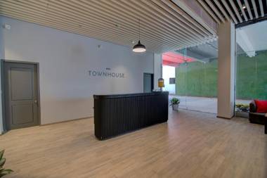 OYO Townhouse 158 Near Netaji Subhash Marg