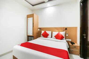 OYO 70849 Hotel Sarvasa Residency
