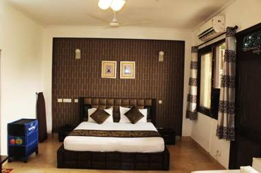 BedChambers Serviced Apartments Sushant Lok