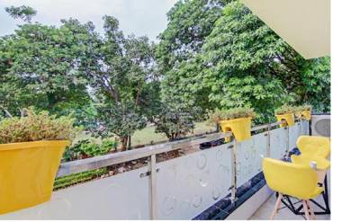 NUAB House - Near Fortis MAX MEDANTA Paras Hospitals and HUDA Metro