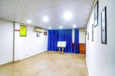 FabHotel Blue Moon Residency