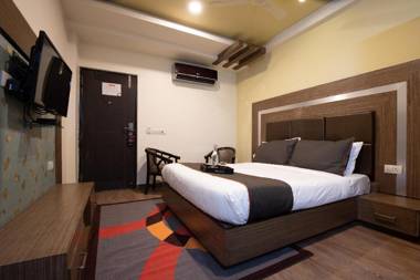 Collection O 76604 Sector 20 Rohini
