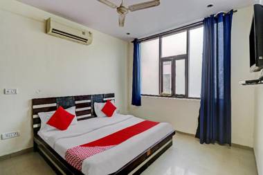 OYO 79939 Shree Ji Family