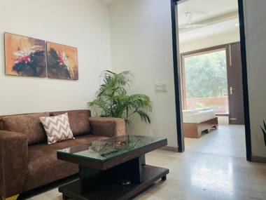 BluO Studio DLF Golf Course Road - Balcony Lift