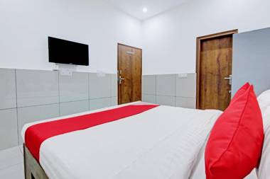 OYO 80161 Rao residency near Mamta hospital