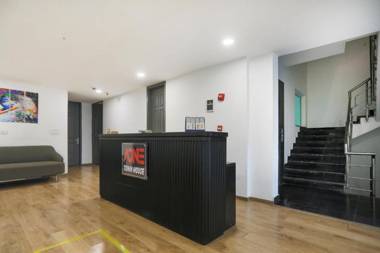 OYO Townhouse 81710 Aone