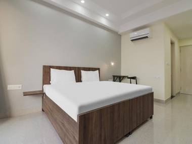 Collection O 82590 Near Golf Course Road