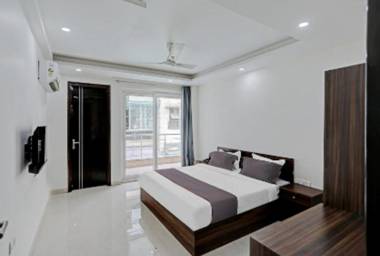 Hotel JMD Nirvana Stays Inn