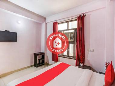 OYO 84164 Nayra Residency