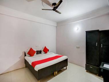 OYO 84164 Nayra Residency